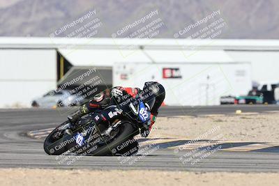 media/Jan-15-2026-Racers Edge (Thu) [[dfebeb70ab]]/2-A Group/Session 3 (Turn 16)/